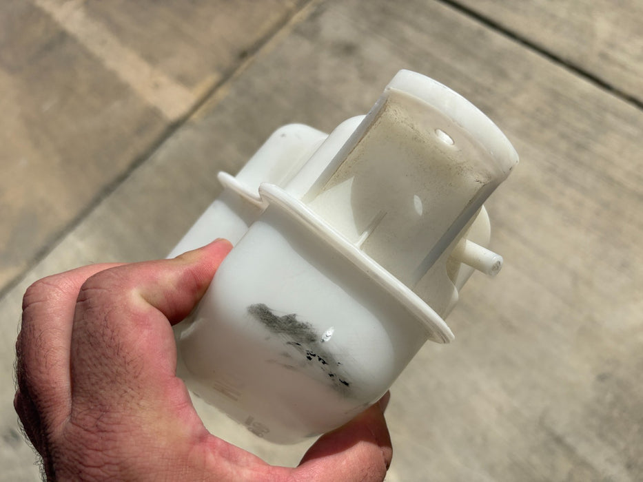 2013-2019 Hyundai Santa Fe Radiator Coolant Overflow Expansion Tank Bottle, OEM