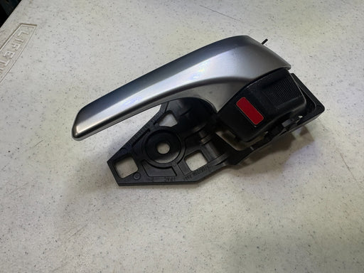 2014 - 2019 TOYOTA HIGHLANDER FRONT LEFT DRIVER SIDE INSIDE DOOR HANDLE, OEM