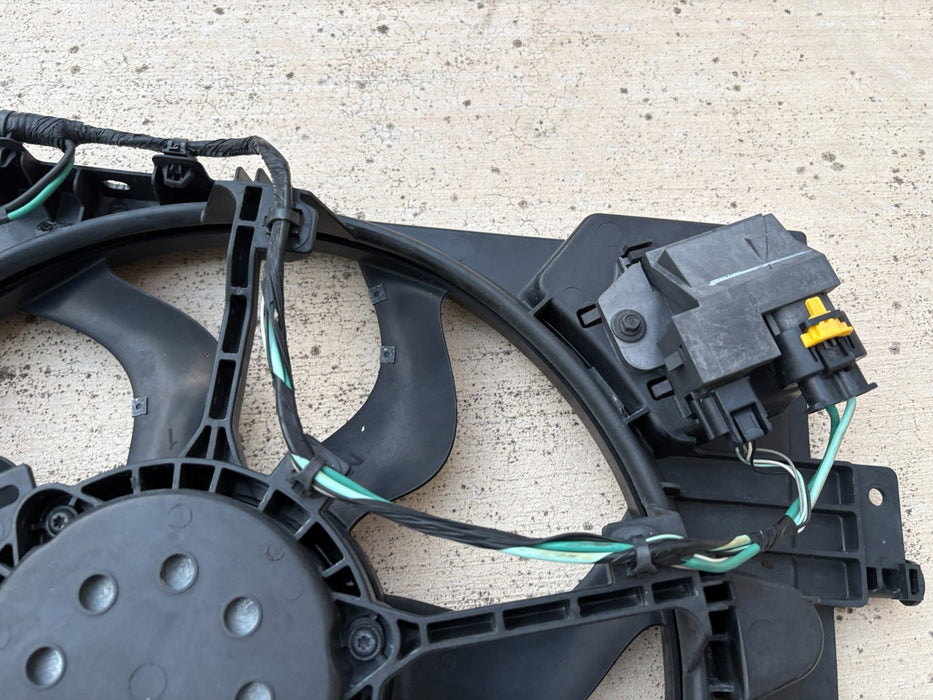 2020 - 2025 Nissan Sentra 2.0L Radiator Fan Motor Assembly OEM