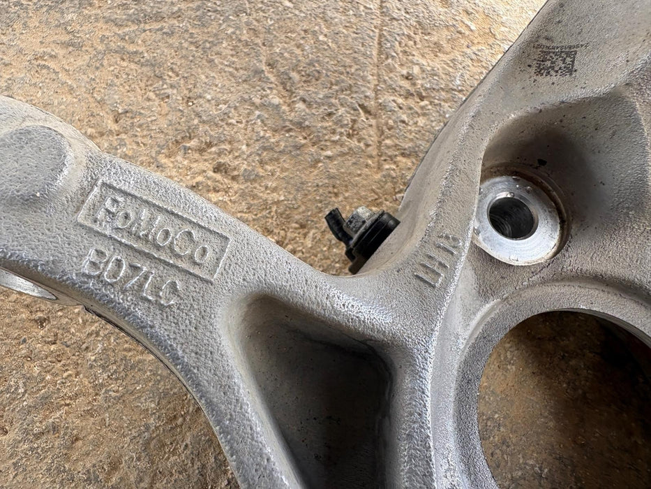 2019 - 2024 Ford Edge 2.0L Driver Left Front Knuckle OEM