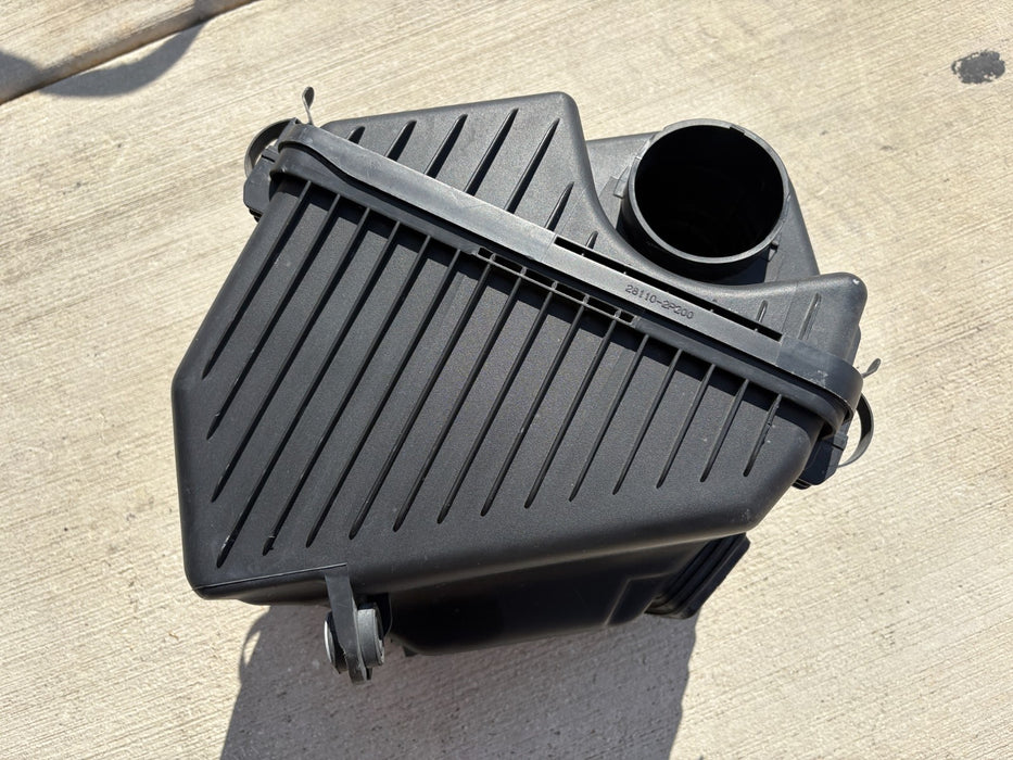 2011-2013 Sorento & 2010-2012 Santa Fe 2.4L Air Intake Cleaner Filter Box, OEM