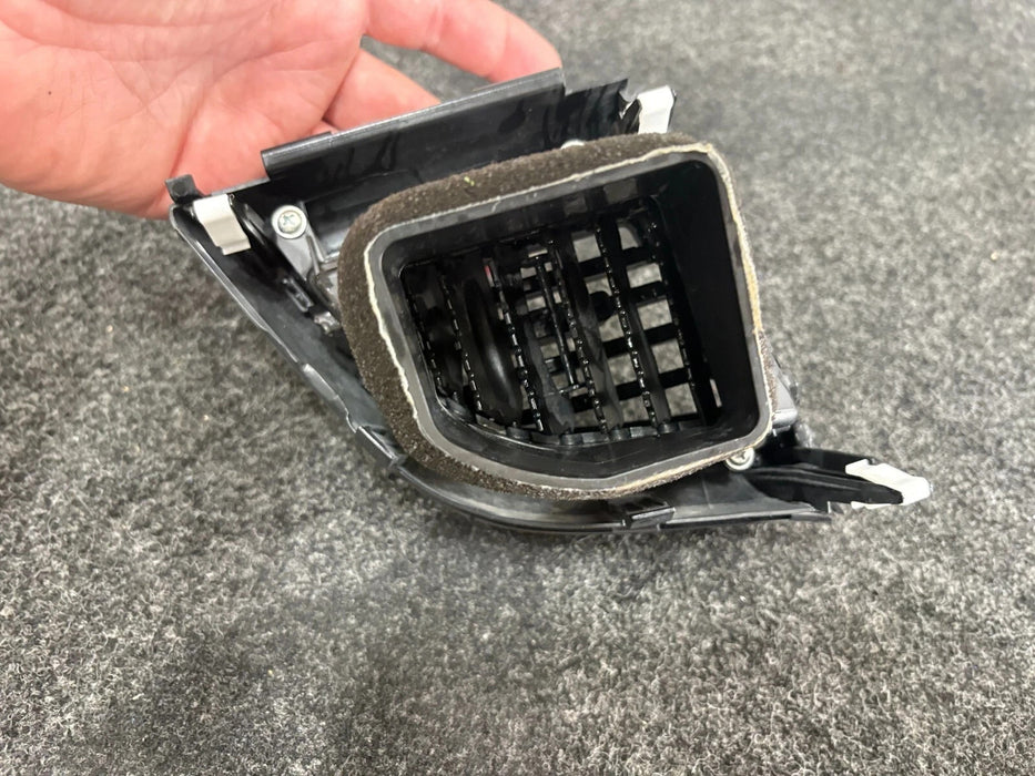 2017-2020 Hyundai Elantra Limited Dash Panel Left Air Vent Grille Trim B