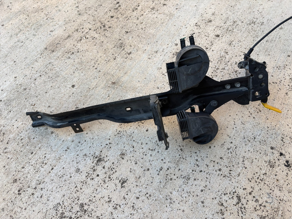 2013-2020 Nissan Pathfinder Set Horn Assembly OEM