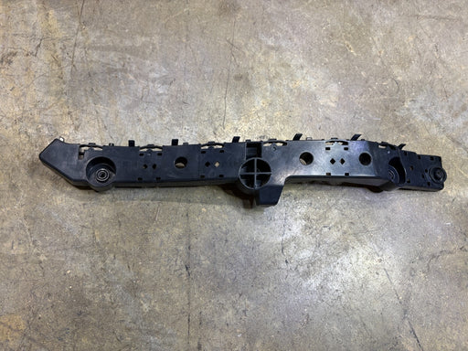 2018-2021 NISSAN KICKS REAR RIGHT SIDE BUMPER RETAINER SUPPORT BRACKET OEM