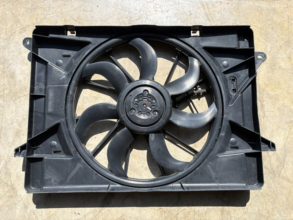 2017 - 2025 Chrysler Pacifica Radiator Cooling Fan Motor Assembly OEM 68217321AA