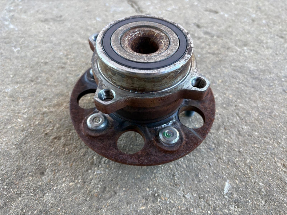 2017 - 2022 Honda CR-V CRV Rear Right Wheel Bearing and Hub Assembly OEM