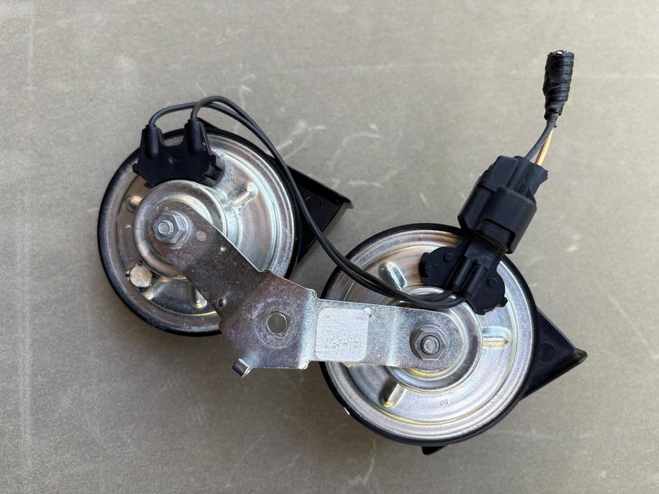 2020 - 2024 FORD EXPLORER HIGH & LOW DUAL TONE NOTE HORN SIGNAL OEM