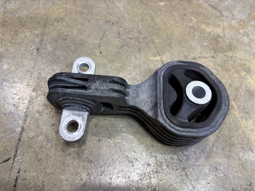 2017 - 2019 HONDA CR-V FRONT RIGHT PASSENGER SIDE ENIGNE MOTOR SUPPORT MOUNT OEM