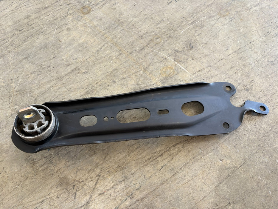 2018-2022 Chevrolet Equinox Rear Left Trailing Lower Control Arm #84175532