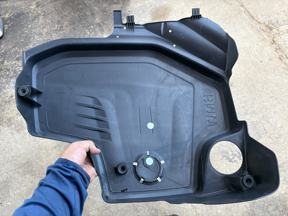 2013-2017 BMW X3 Engine Cover Lid 2.0L Twin Power Turbo 18331210 OEM