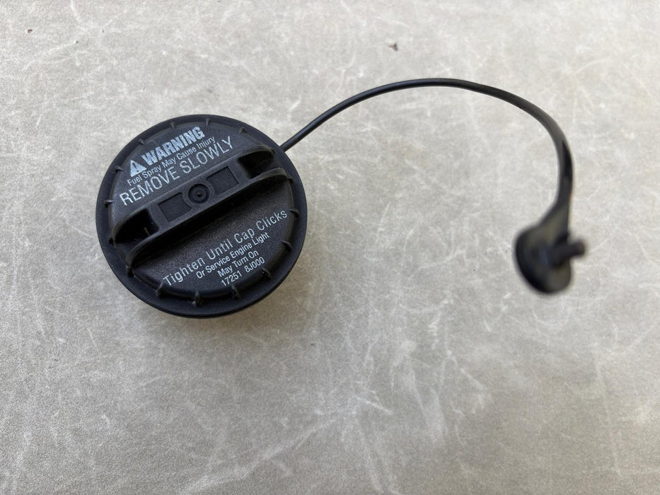 2002-2006 Nissan Altima Fuel Tank Gas Cap OEM