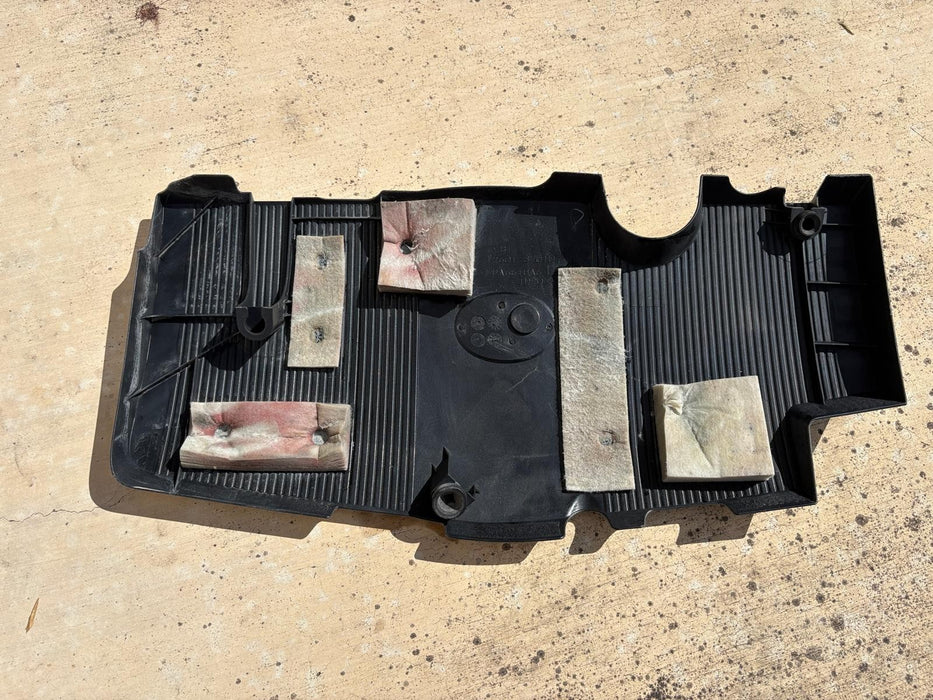 2016-2022 TOYOTA PRIUS ENGINE COVER 1.8L OEM