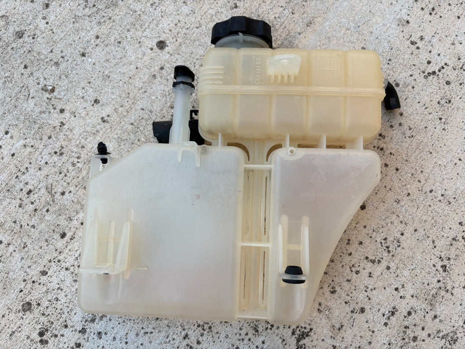 2014-2019 Cadillac Cts Radiator Coolant Overflow Expansion Tank Bottle OEM
