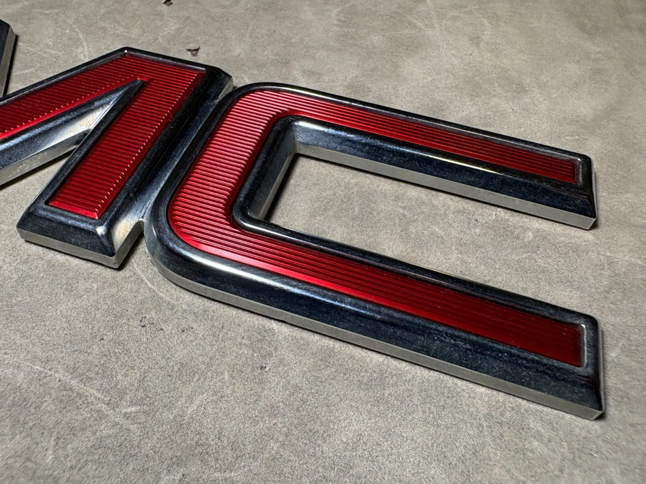 2015-2022 GMC Canyon Rear Tailgate Emblem 23122158 OEM