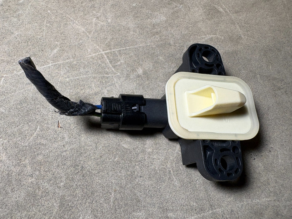 2013 - 2018 Dodge Ram 1500 Body Sensor 56038946AA OEM