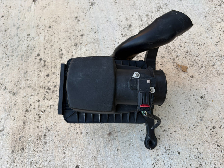 2013-2016 Ford Escape 2.5L Air Cleaner Air Intake Box Assembly OEM