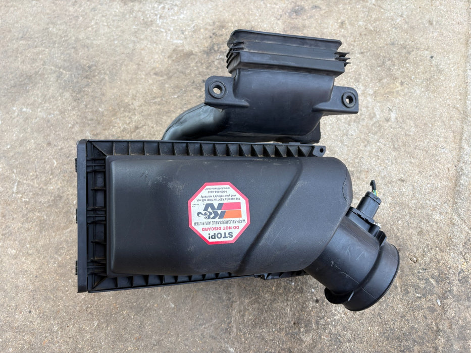2011-2019 Ford Explorer Engine Air Cleaner Intake Housing Box OEM AA53-9A600-AC