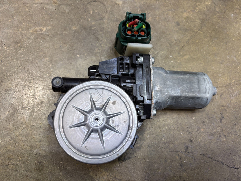 2014-2020 Nissan Rogue Rear Right Side Door Power Window Motor OEM