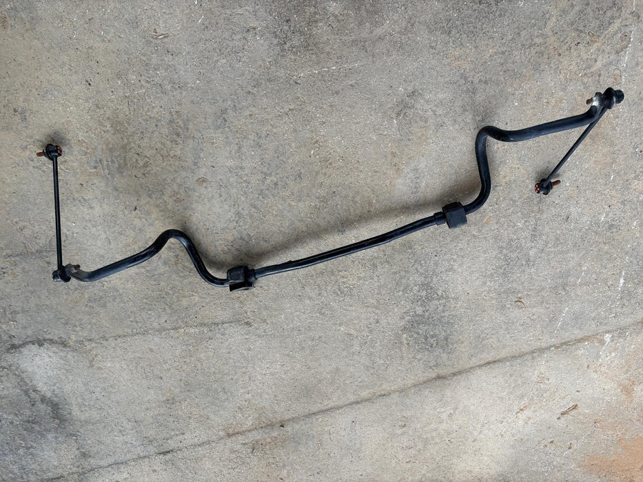 2014 - 2018 MAZDA 3 2.0L FWD Front Stabilizer Bar With Links OEM