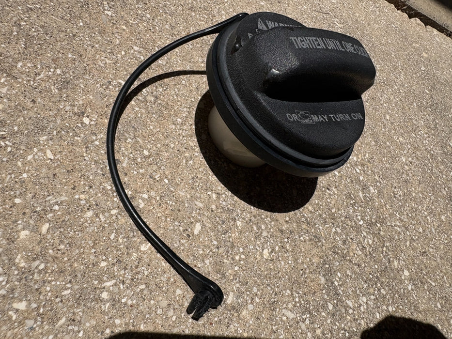 2015-2019 Hyundai Sonata Fuel Tank Gas Cap Filler Cover Lid OEM