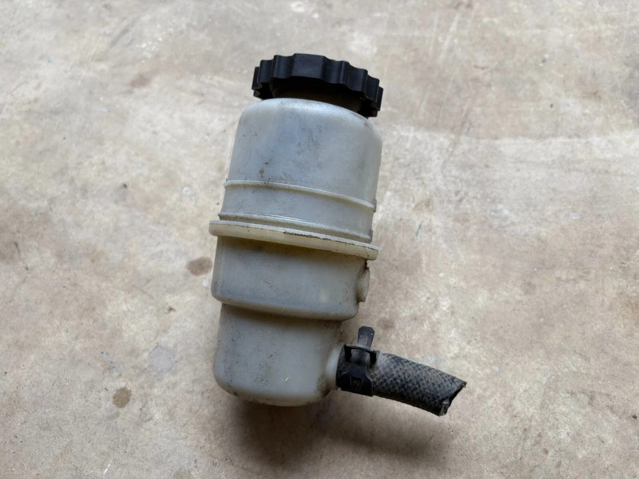 OEM, 2012-2015 Jeep Grand Cherokee 3.6L Power Steering Fluid Reservoir Bottle