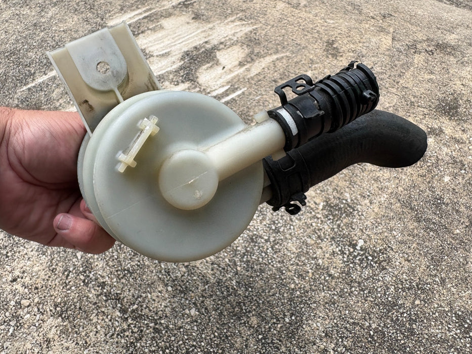 2005 2006 2007 2008 2009 Ford Mustang 4.0L Power Steering Reservoir OEM