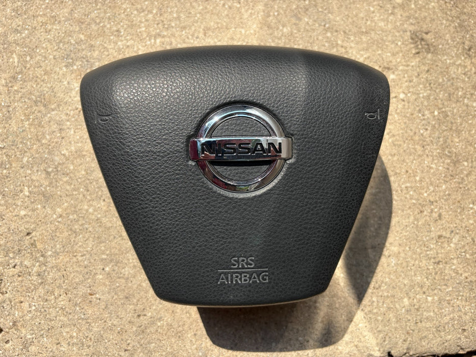 2009, 2010, 2011, 2012, 2013, 2014 Nissan Murano Steering wheel OEM