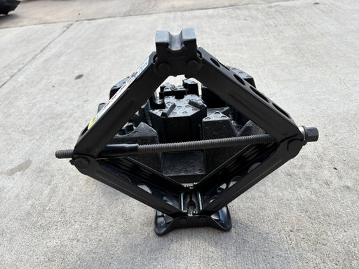 2019-2025 Chevrolet Equinox Spare Wheel Lift Jack 1300 kg #84320543 OEM