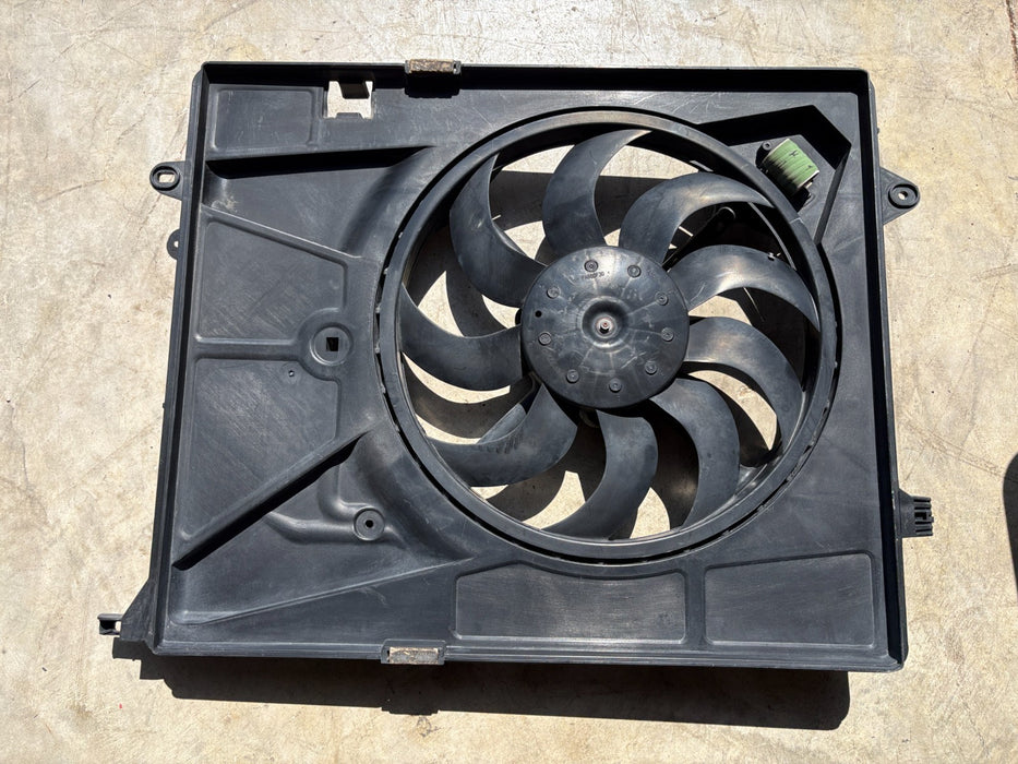 2017, 2018, 2019 CHEVROLET TRAX 1.4L ENGINE COOLING RADIATOR FAN OEM 8D3440000