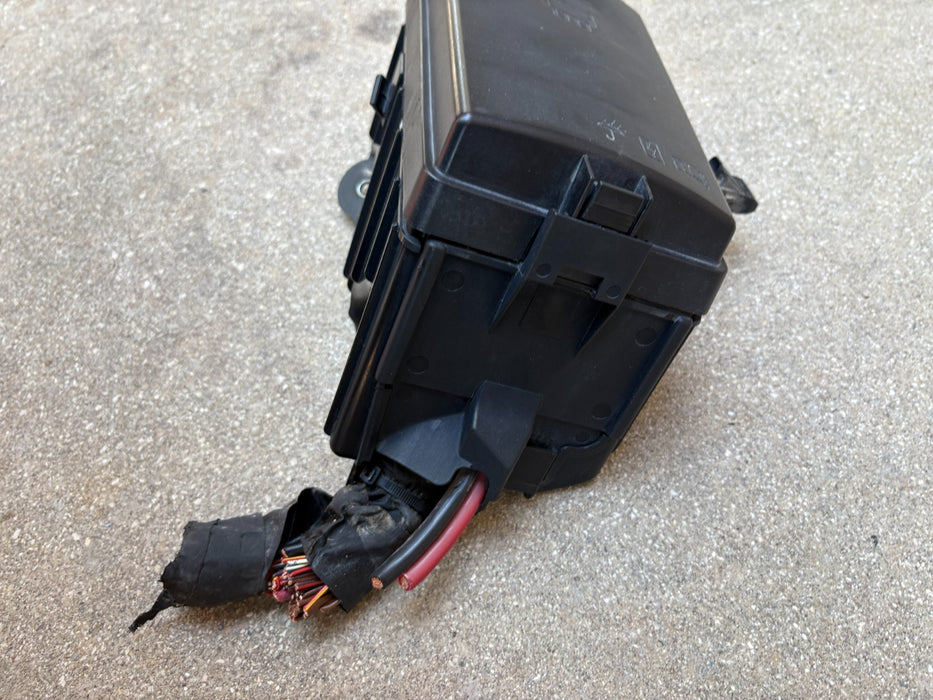 2019 - 2024 AUDI Q3 ENGINE MOTOR FUSE RELAY JUNCTION BOX BLOCK OEM 5Q0907361G