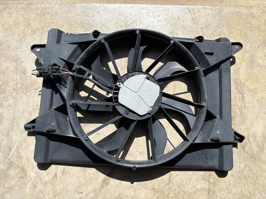 2017 - 2025 Chrysler Pacifica Radiator Cooling Fan Motor Assembly OEM 68217321AA