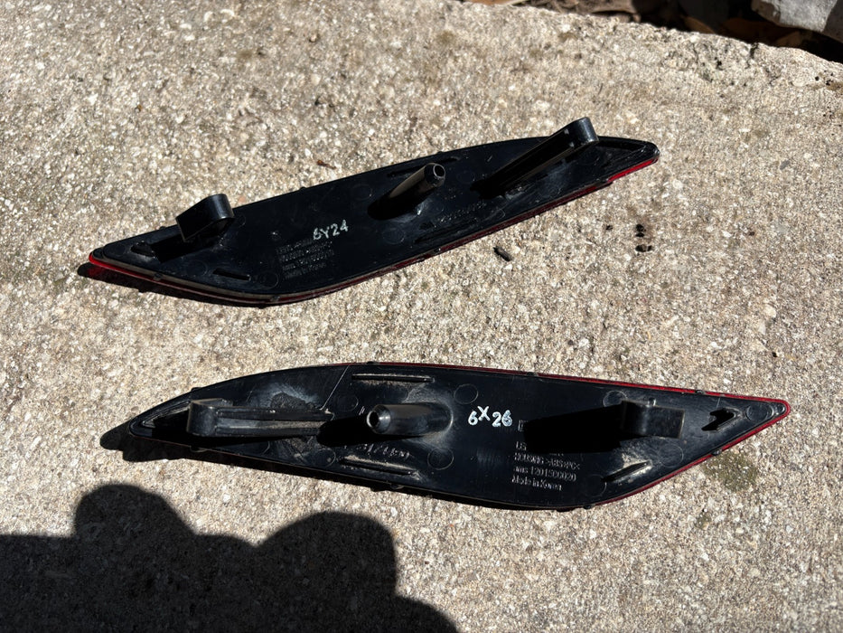 2016-2025 Chevrolet Malibu Rear Left & Right Bumper Reflector Assembly OEM