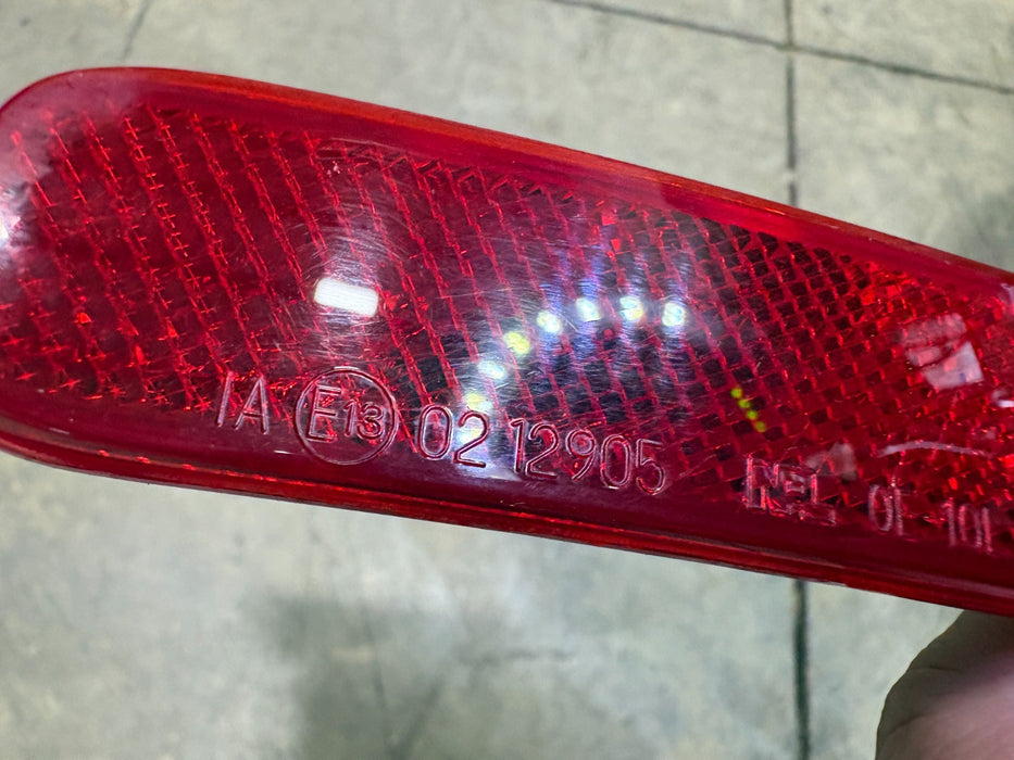 2011-2013 Toyota Highlander Reflector Assembly Left LH Drive Side OEM