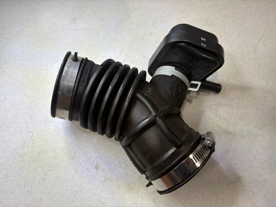 2018 2019 2020 NISSAN KICKS 1.6L AIR CLEANER INTAKE DUCT OEM