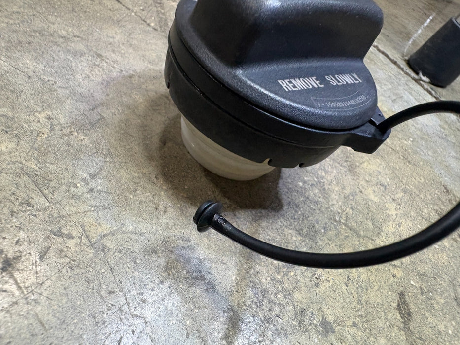 2015 2016 HONDA CRV CR-V FUEL TANK FILLER GAS CAP OEM