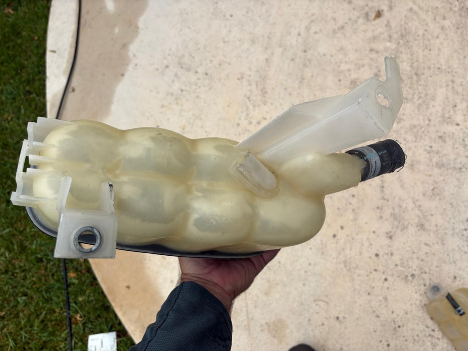 2014 - 2018 Chevrolet Silverado 1500 Radiator Coolant Overflow Bottle OEM