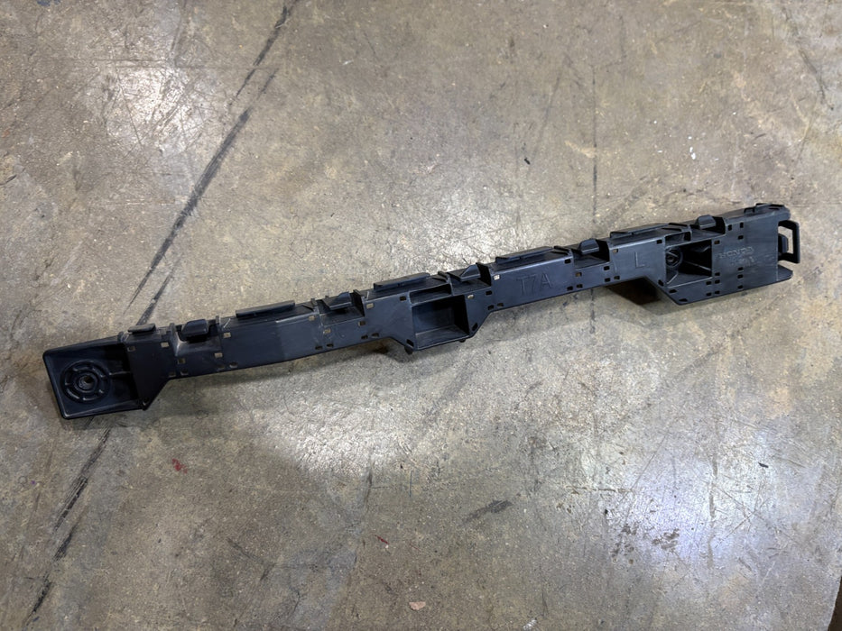 2016 - 2022 HONDA HR-V REAR BUMPER LEFT SIDE RETAINER SUPPORT BRACKET OEM