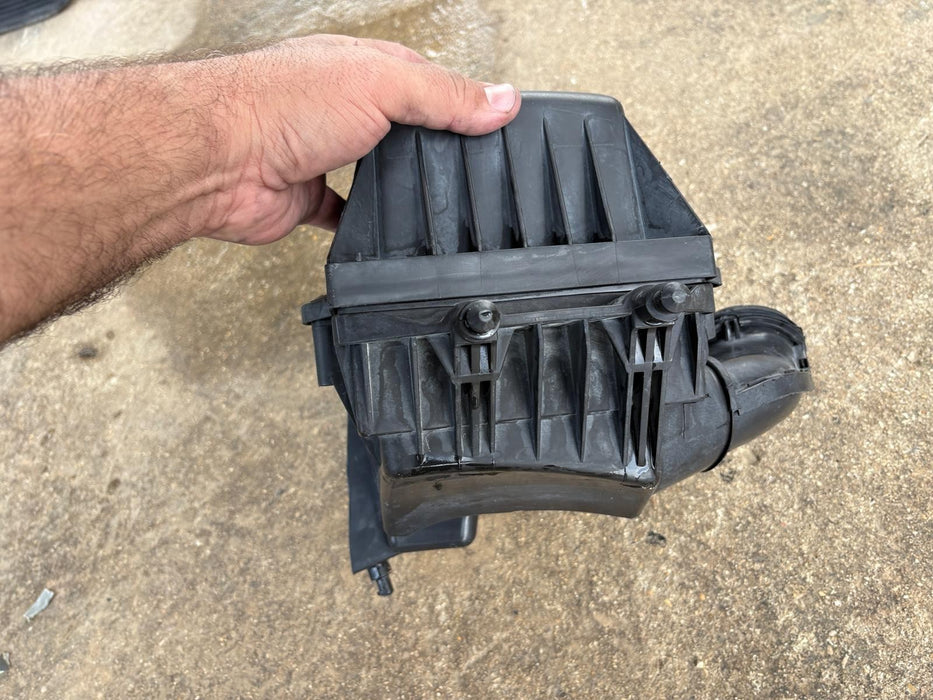 2013-2022 BUICK ENCORE 1.4L AIR CLEANER OEM