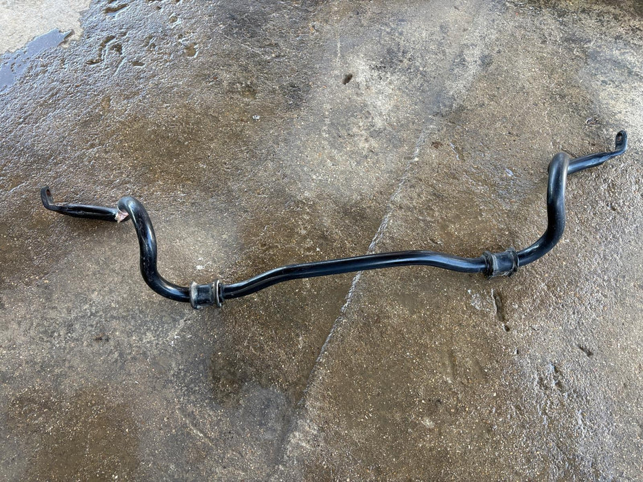2008-2019 Toyota Highlander 3.5L FWD Front Stabilizer Sway Bar OEM