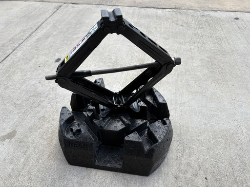 2019-2025 Chevrolet Equinox Spare Wheel Lift Jack 1300 kg #84320543 OEM