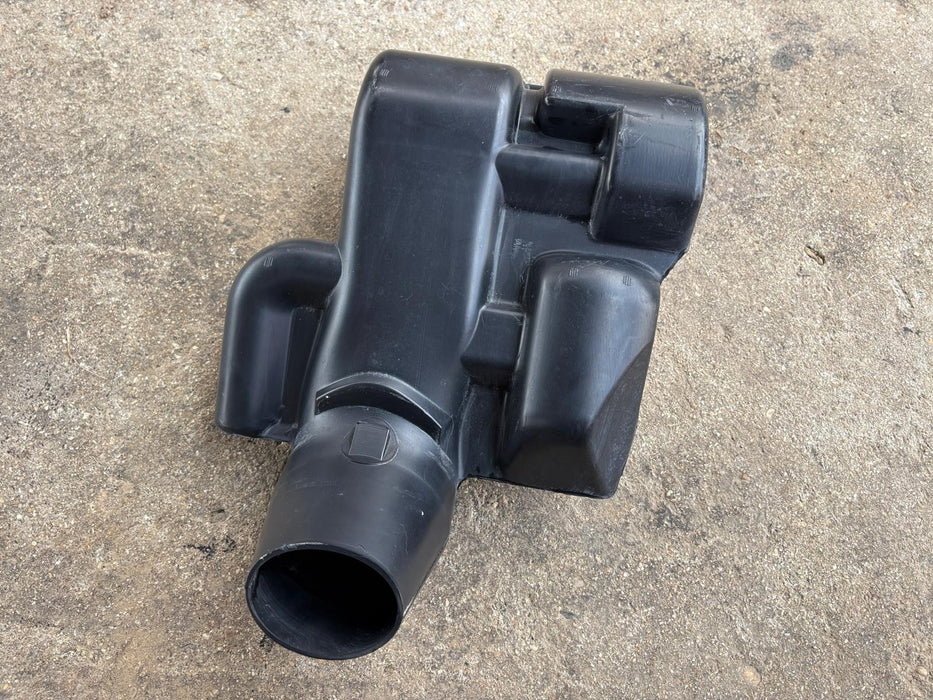 2011-2020 Dodge Journey 2.4L Fresh Air Intake Duct OEM 04627069AA