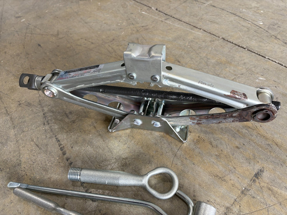 2016-2022 Honda HRV, HR-V Spare Tire Jack 2860 Lb. OEM (some details, see pics)