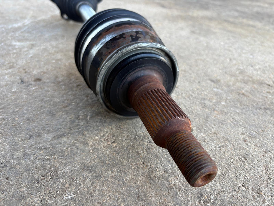 2015 - 2020 Cadillac Escalade 6.2L 4X4 Front Left Driver CV Axle Shaft OEM