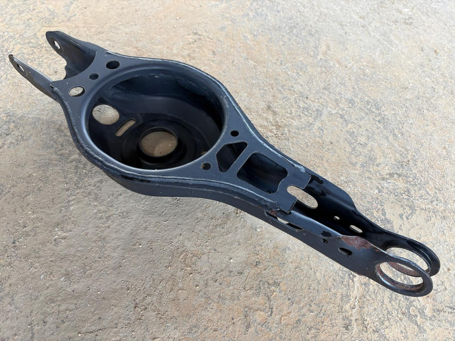 2019 - 2024 Toyota Corolla 2.0L Rear Right Lower Suspension Control Arm OEM