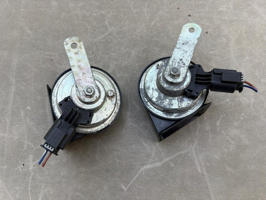 2012 - 2015 Mercedes Benz ML350 Set Horn High & Low Tone OEM