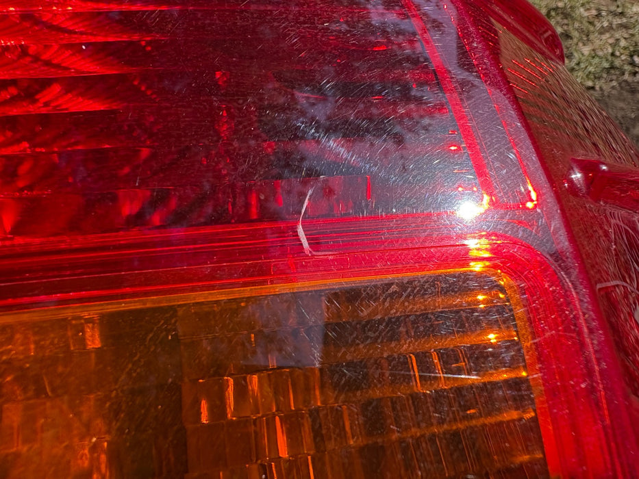 2013 - 2015 Toyota Rav4 Passenger Tail Light Assembly OEM