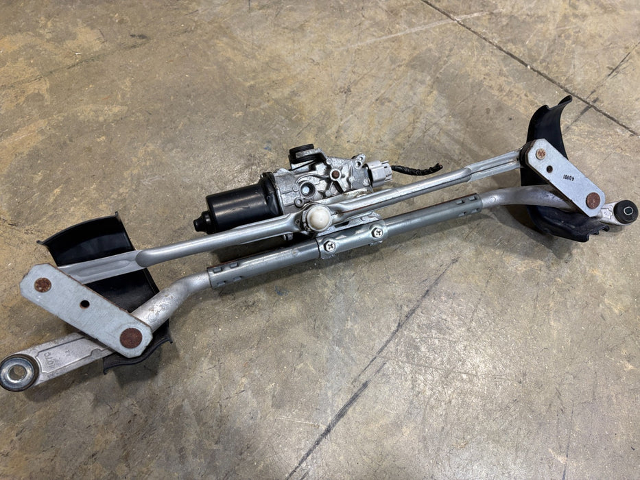 2014-2018 Mazda 3 Front Windshield Wiper Linkage with Motor 4826C052 OEM