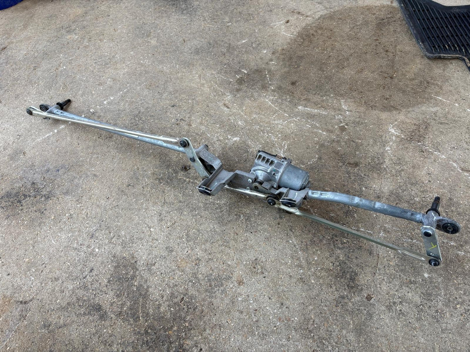 2018-2022 Ford Ecosport Front Windshield Wiper Transmission Linkage w/ Motor OEM