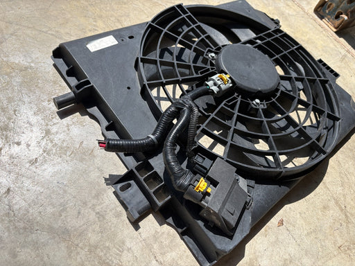 2018 2019 2020 2021 Nissan Kicks 1.6L Radiator Fan Assembly OEM