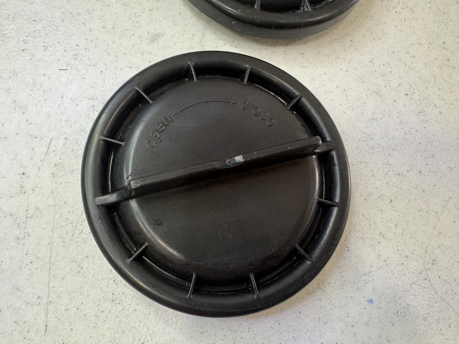 Set of 2 2019 Mercedes Benz GLC300 Headlight Cap Bulb Dust Cover Left & Right